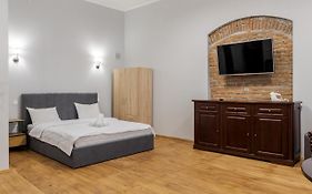 Apartment On Stavropihiiska Street 3